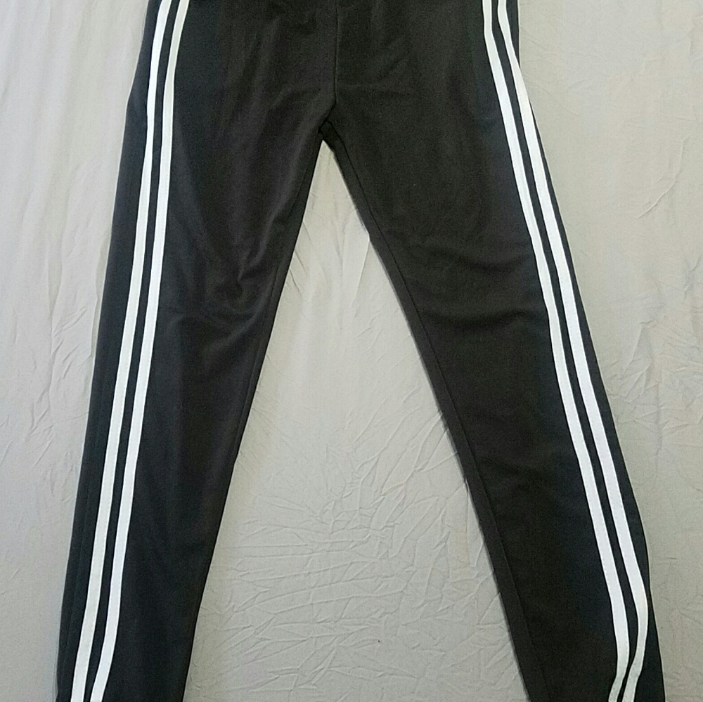 BLACK STRIPE JOGGER